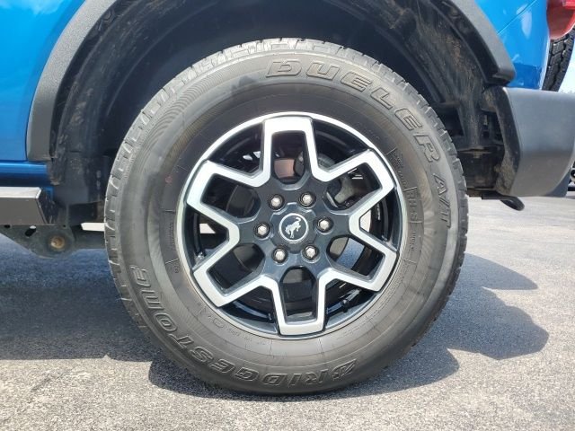Used 2023 Blue Ford Base image 9