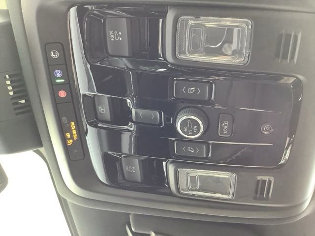 2026 Chevrolet Tahoe Premier - Photo 40