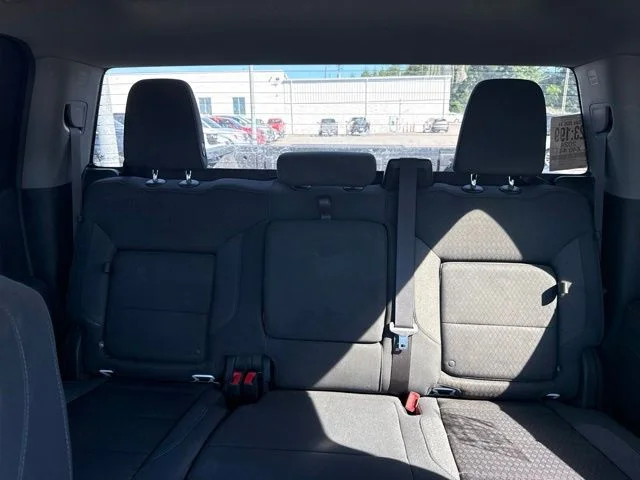 Used 2024 White GMC Elevation image 30