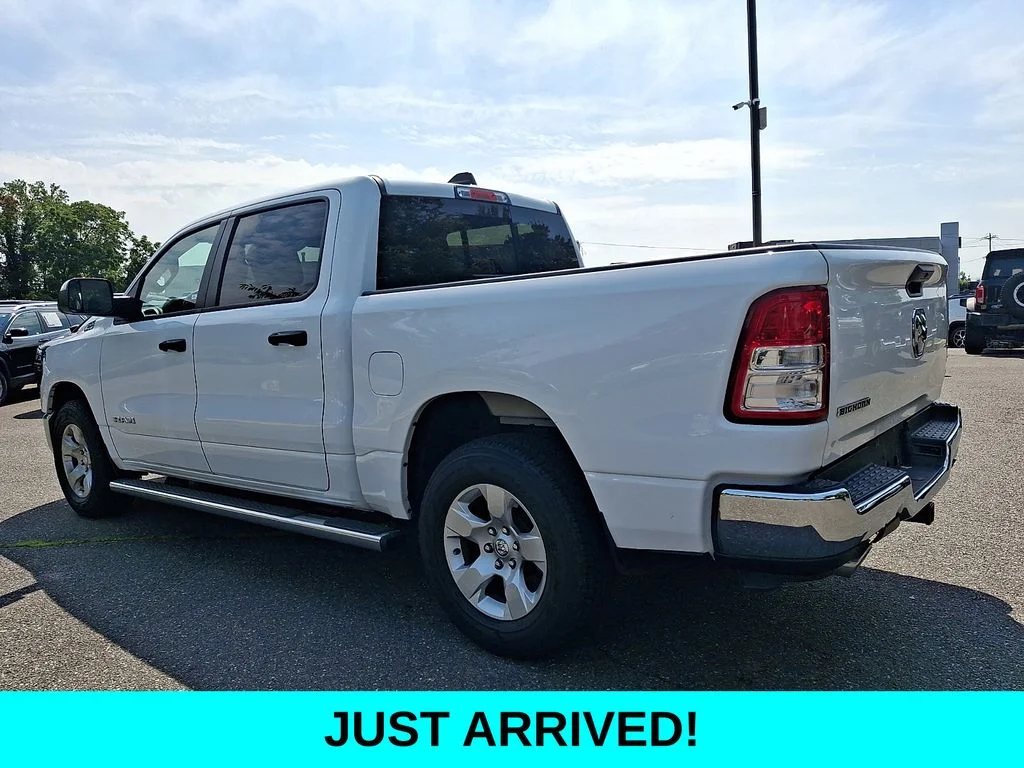 Certified Used 2023 White Ram Big Horn/Lone Star image 4