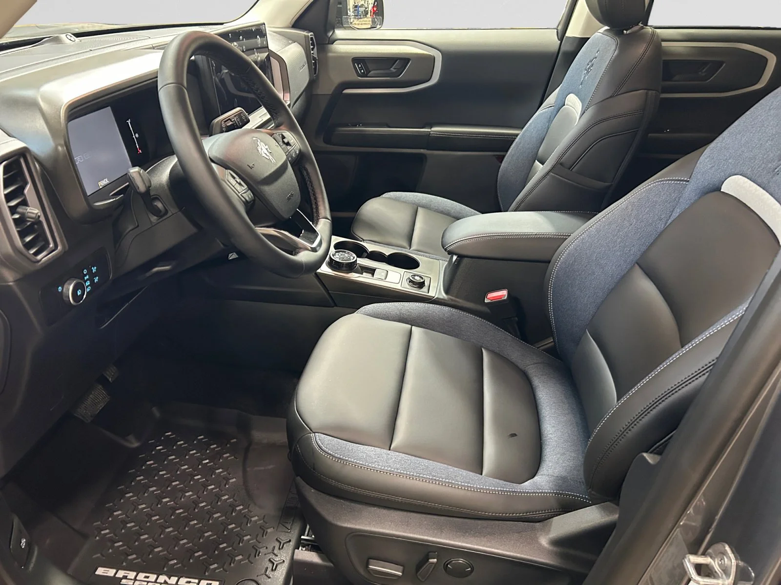 New 2026 Carbonized Grey Metallic Ford Outer Banks image 13