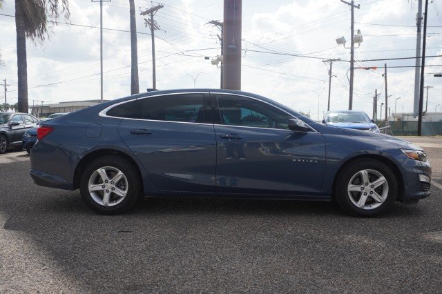 Used 2025 BLUE Chevrolet LS image 4
