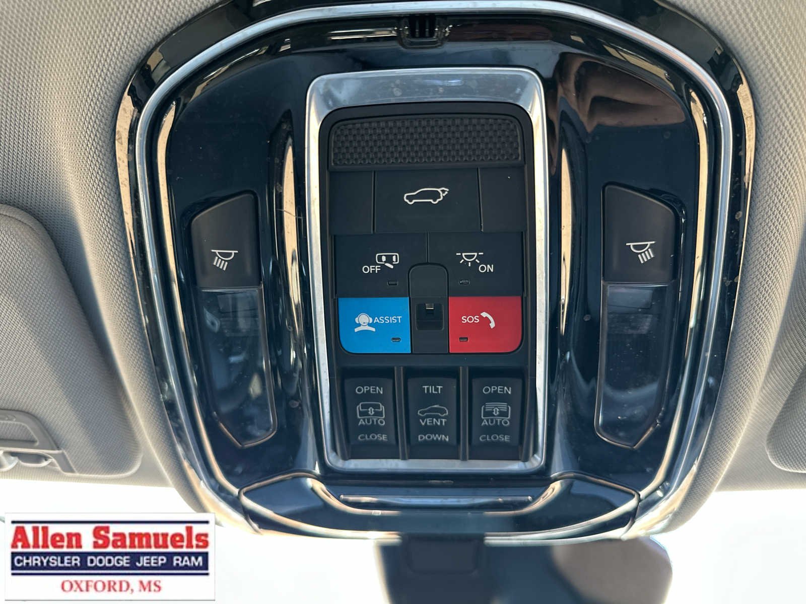 Used 2023 Bright White Clearcoat Jeep Overland image 31