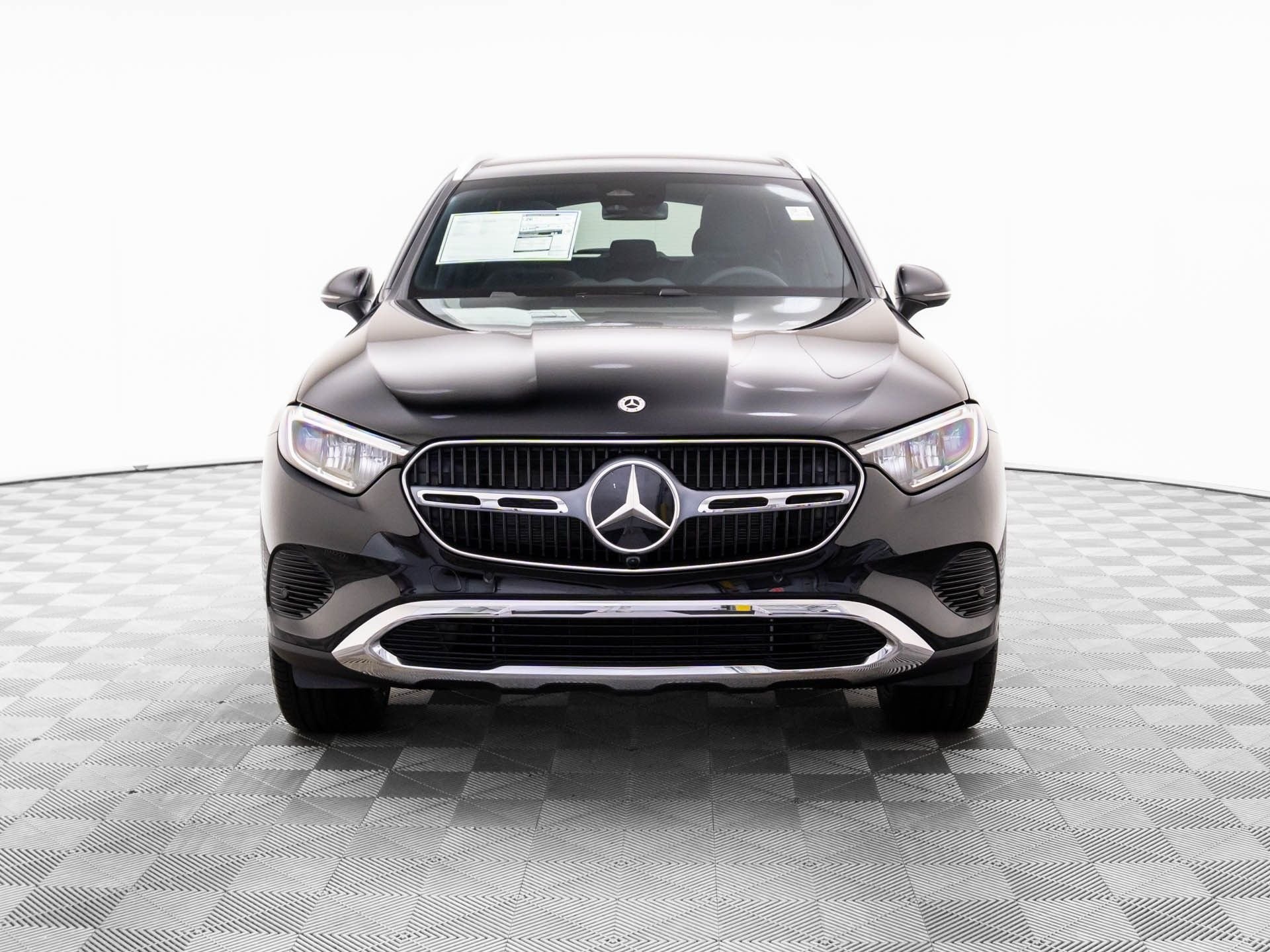 New 2026 Black Mercedes-Benz GLC 300 image 8