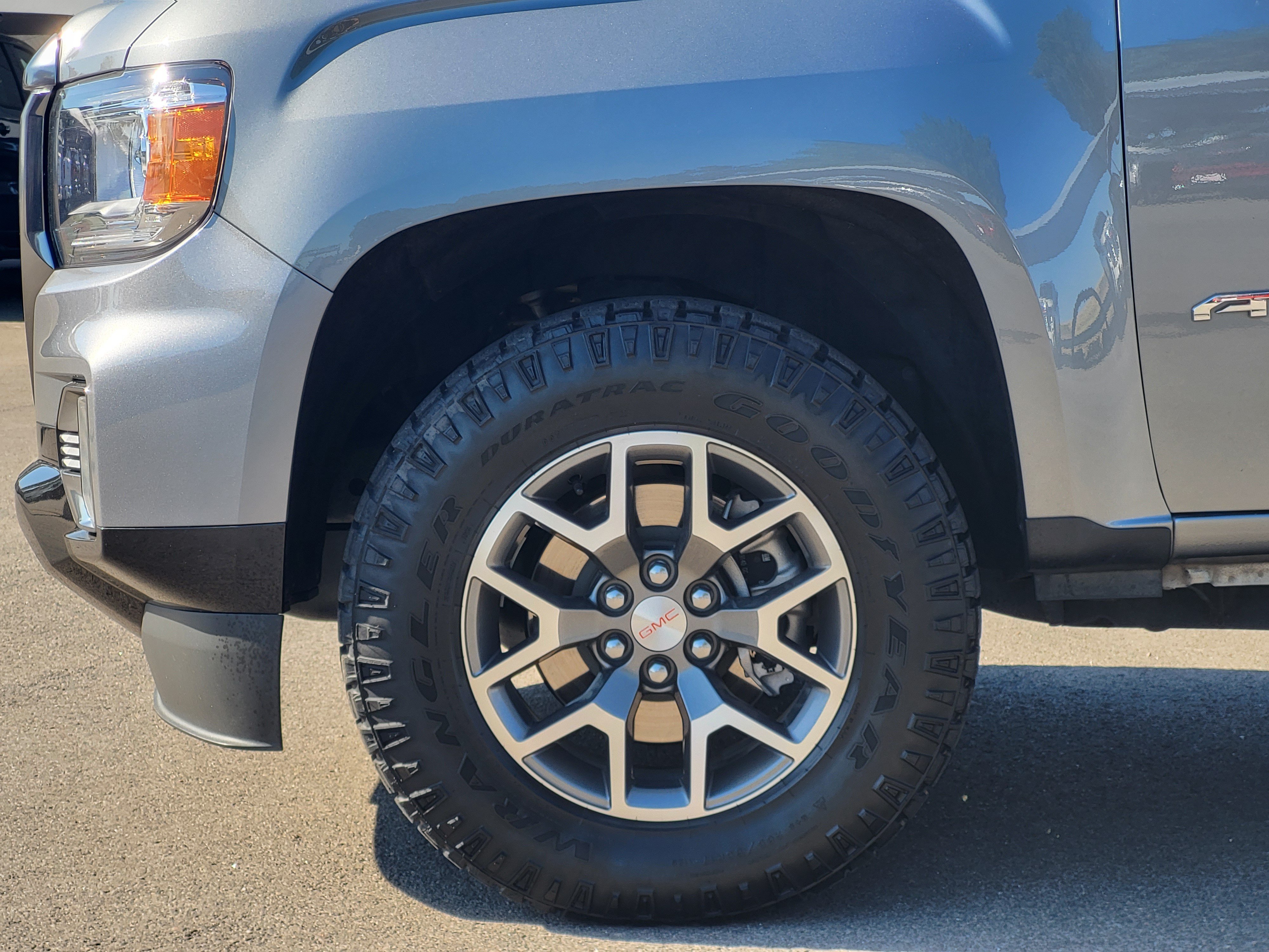 2022 GMC Canyon AT4 - Photo 9