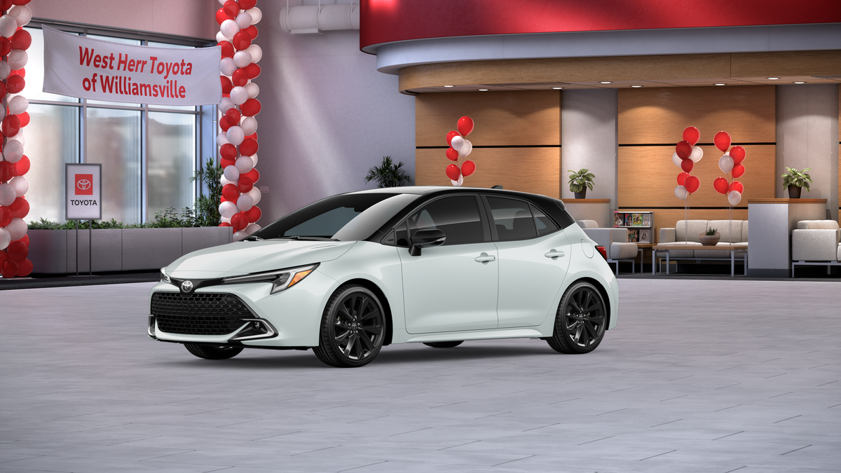 New 2026 Wind Chill Pearl with Midnight Black Metallic roof Toyota XSE image 2