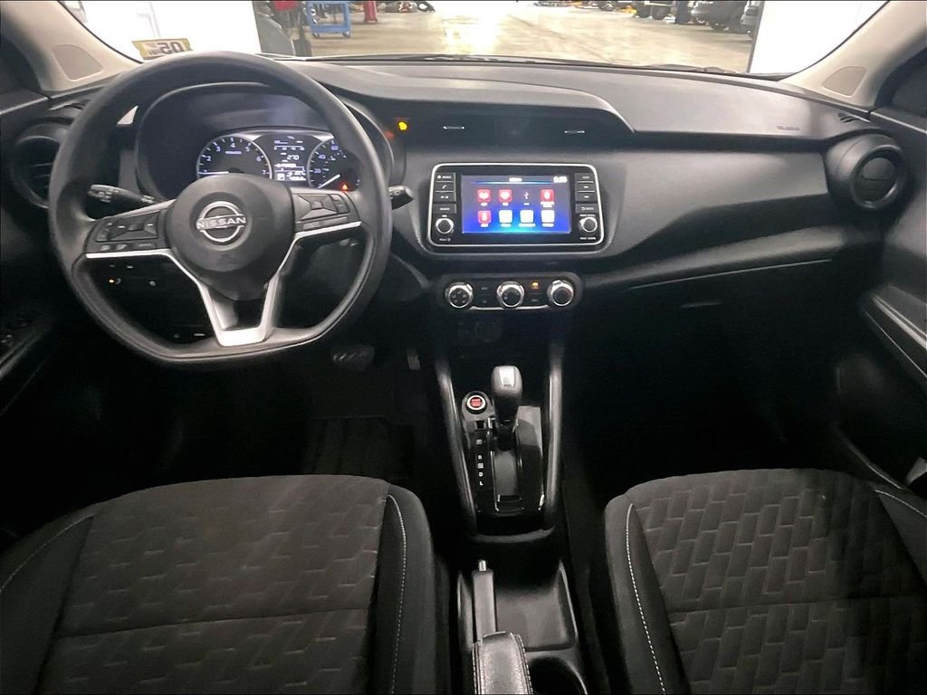 Used 2022 Super Black Nissan S image 21
