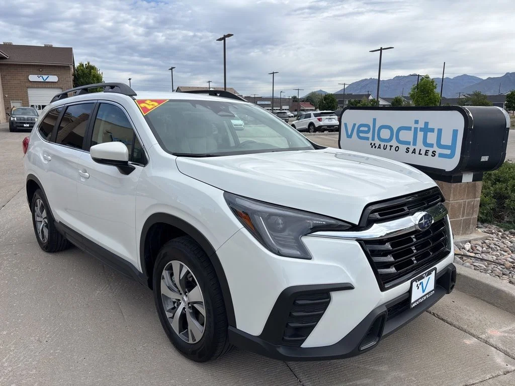 2025 Subaru Ascent Premium 7 Passenger's photo