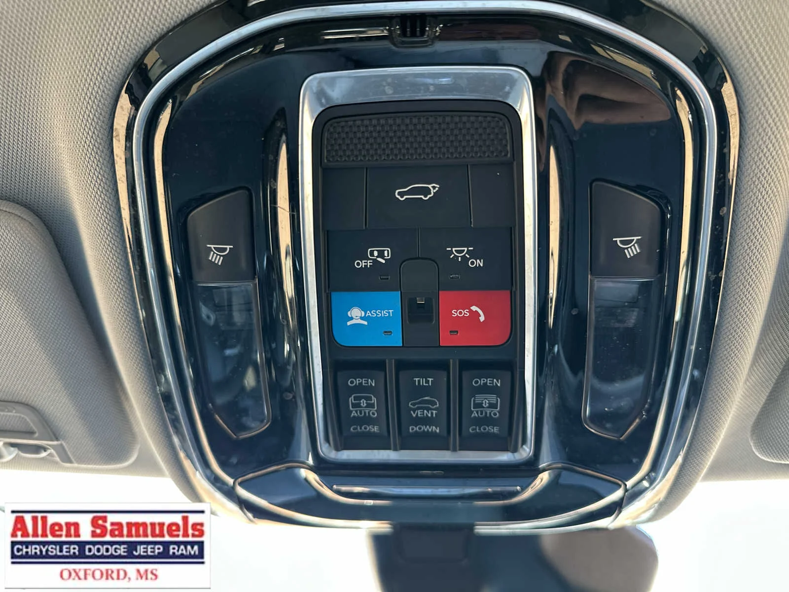 Used 2023 Bright White Clearcoat Jeep Overland image 31