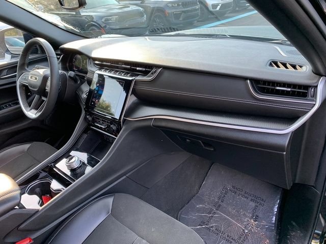 Used 2023 Black Jeep Altitude X image 11