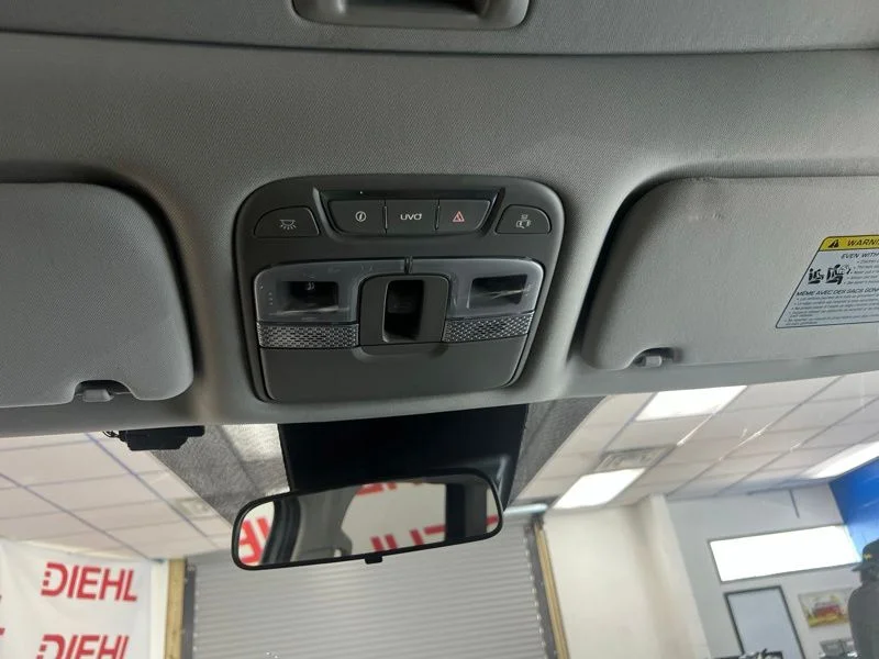 Used 2020 Silver Kia S image 27