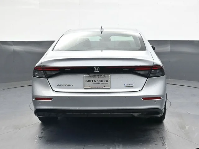 Used 2025  Honda Touring image 5