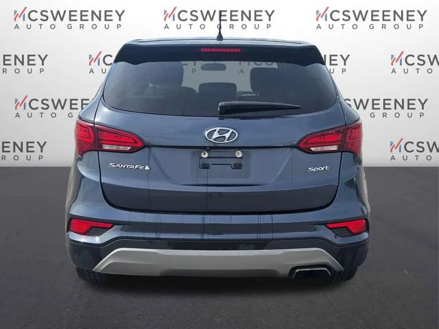 Used 2018 Blue Hyundai 2.4L image 4