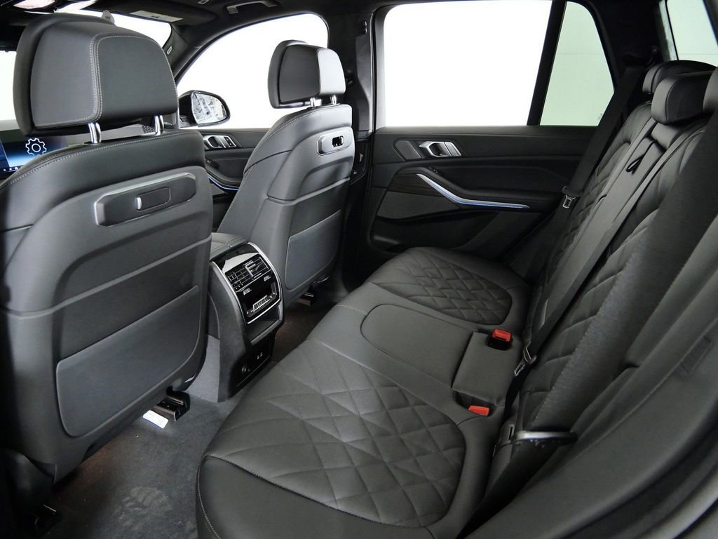 Used 2026 Skyscraper Grey Metallic BMW xDrive50e image 33