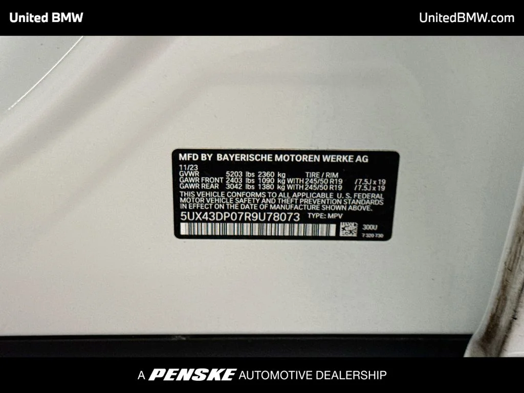 Used 2024 Alpine White BMW sDrive30i image 22
