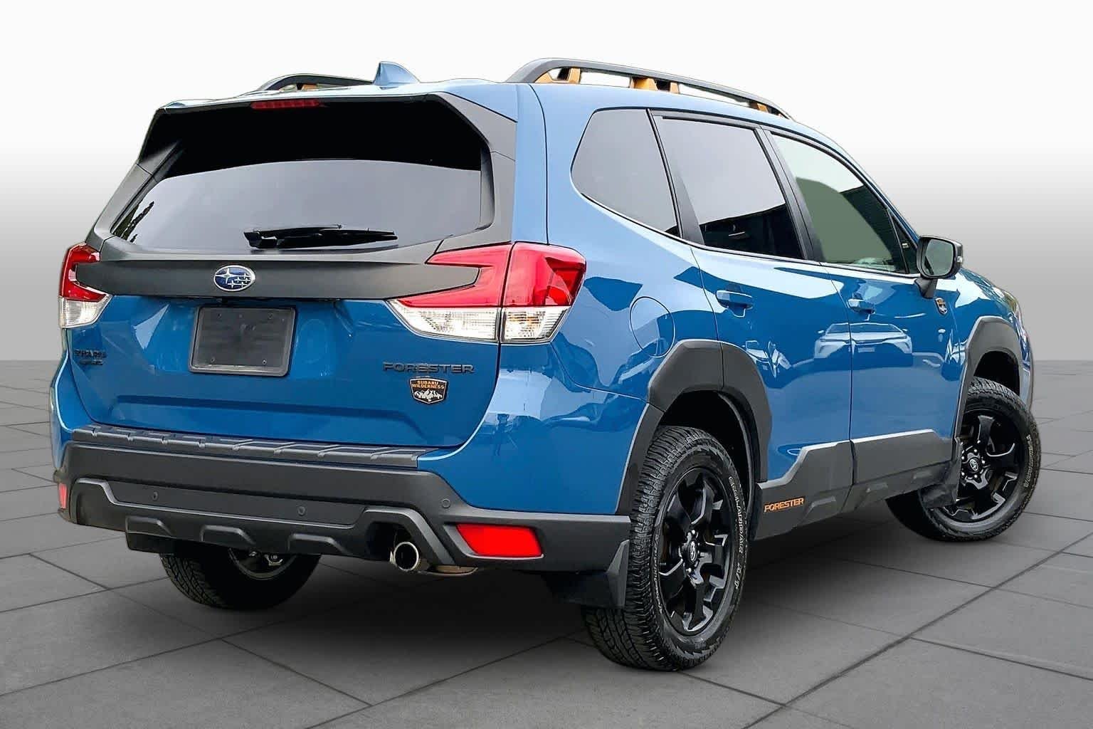 Used 2023 Geyser Blue Subaru Wilderness image 13