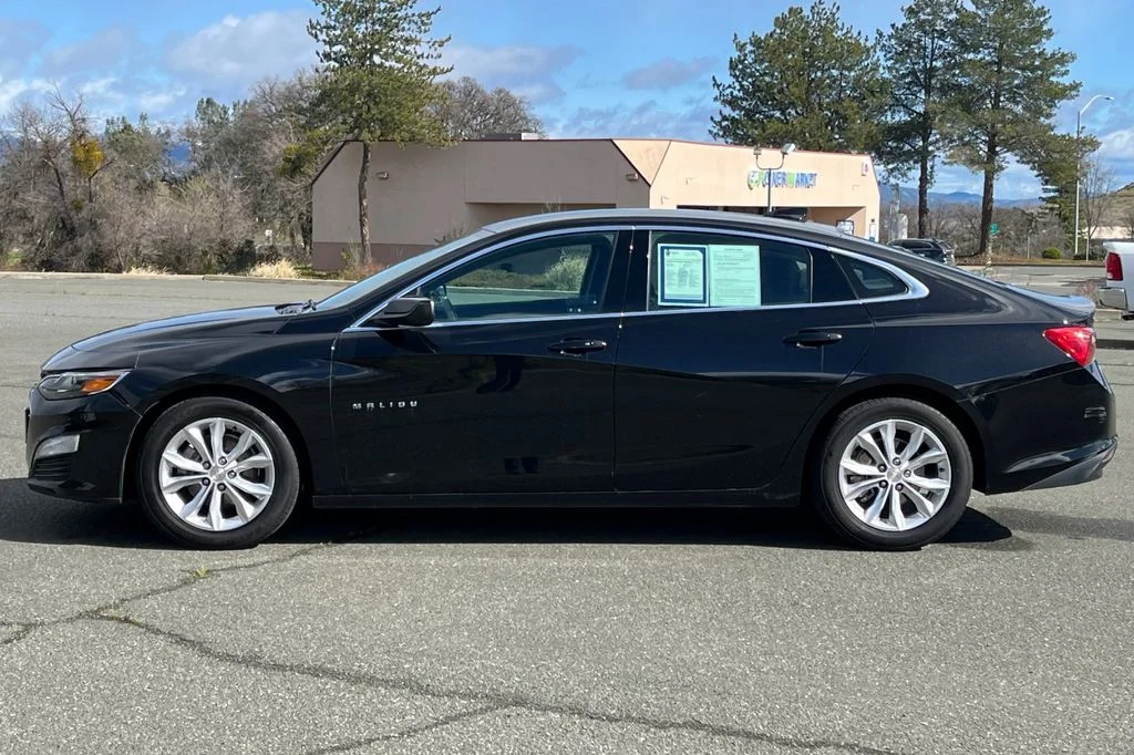 Used 2023 Black Chevrolet LT image 12