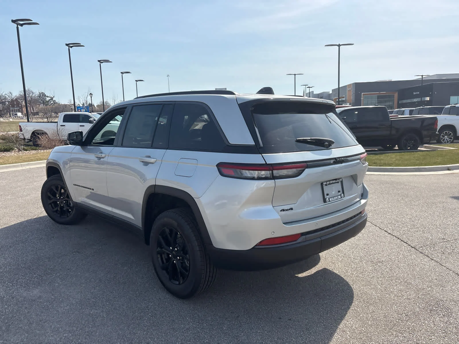 New 2026 Silver Zynith Jeep Laredo Altitude image 7
