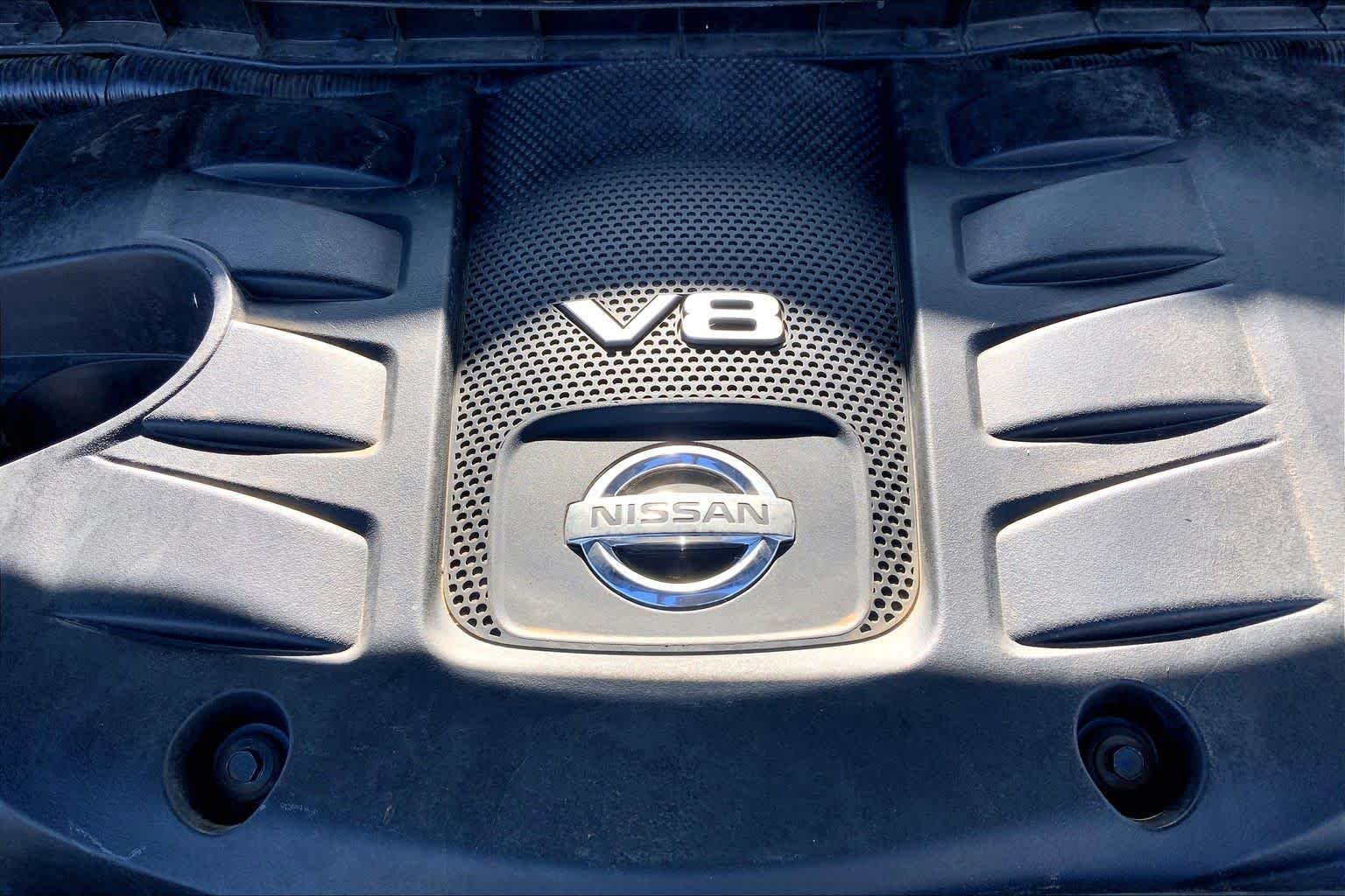 Used 2018 Super Black Nissan SL image 33