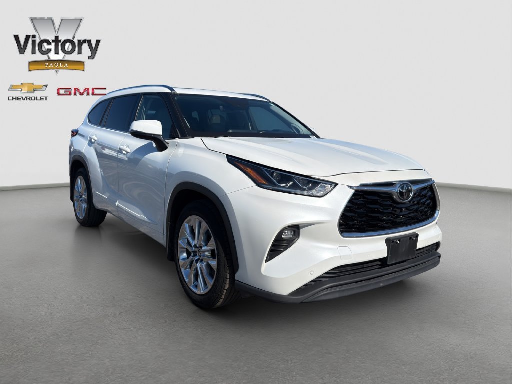 Used 2022 White Toyota Limited image 8