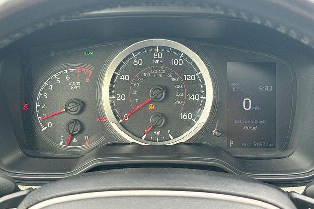 Certified Used 2020 CLASSIC SILVER MET Toyota  image 26