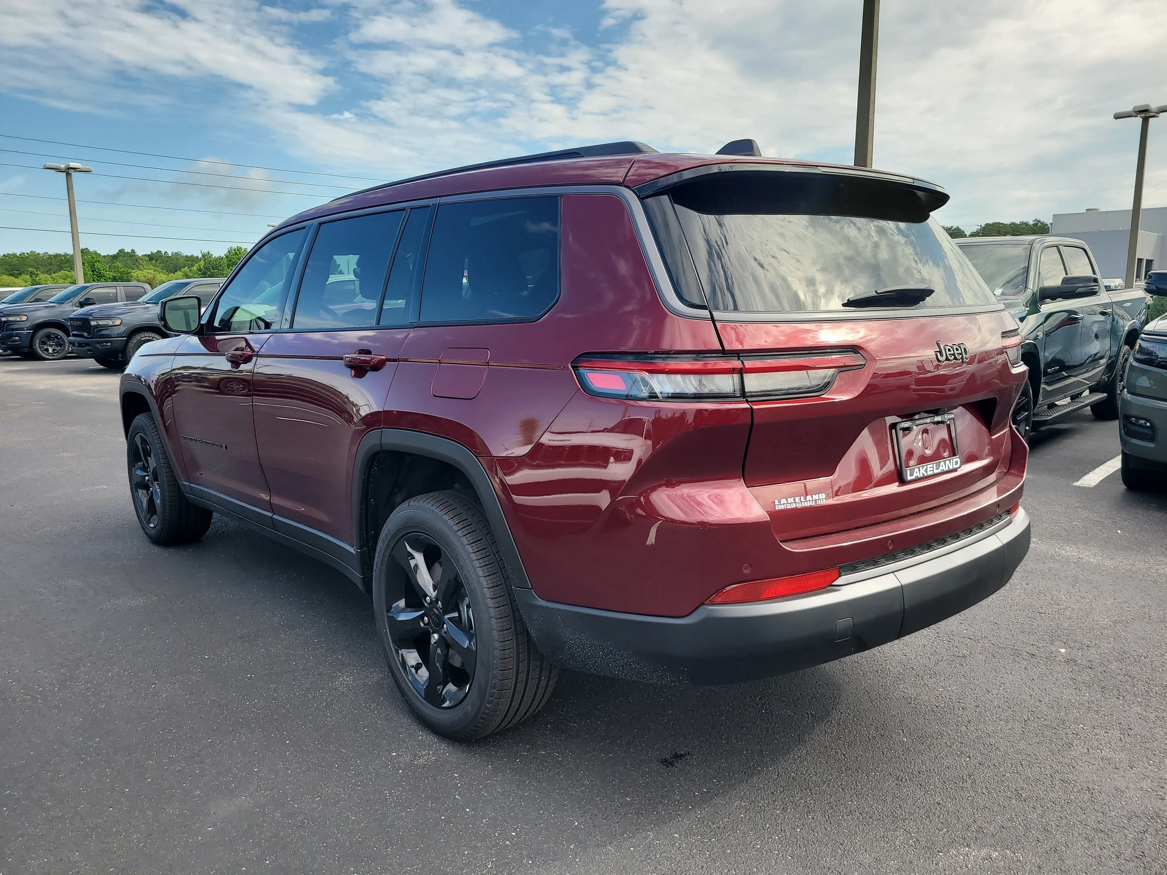 New 2026 Velvet Red Pearlcoat Jeep Limited image 8