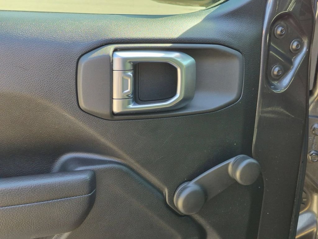 Used 2022 Gray Jeep Unlimited Sport image 11