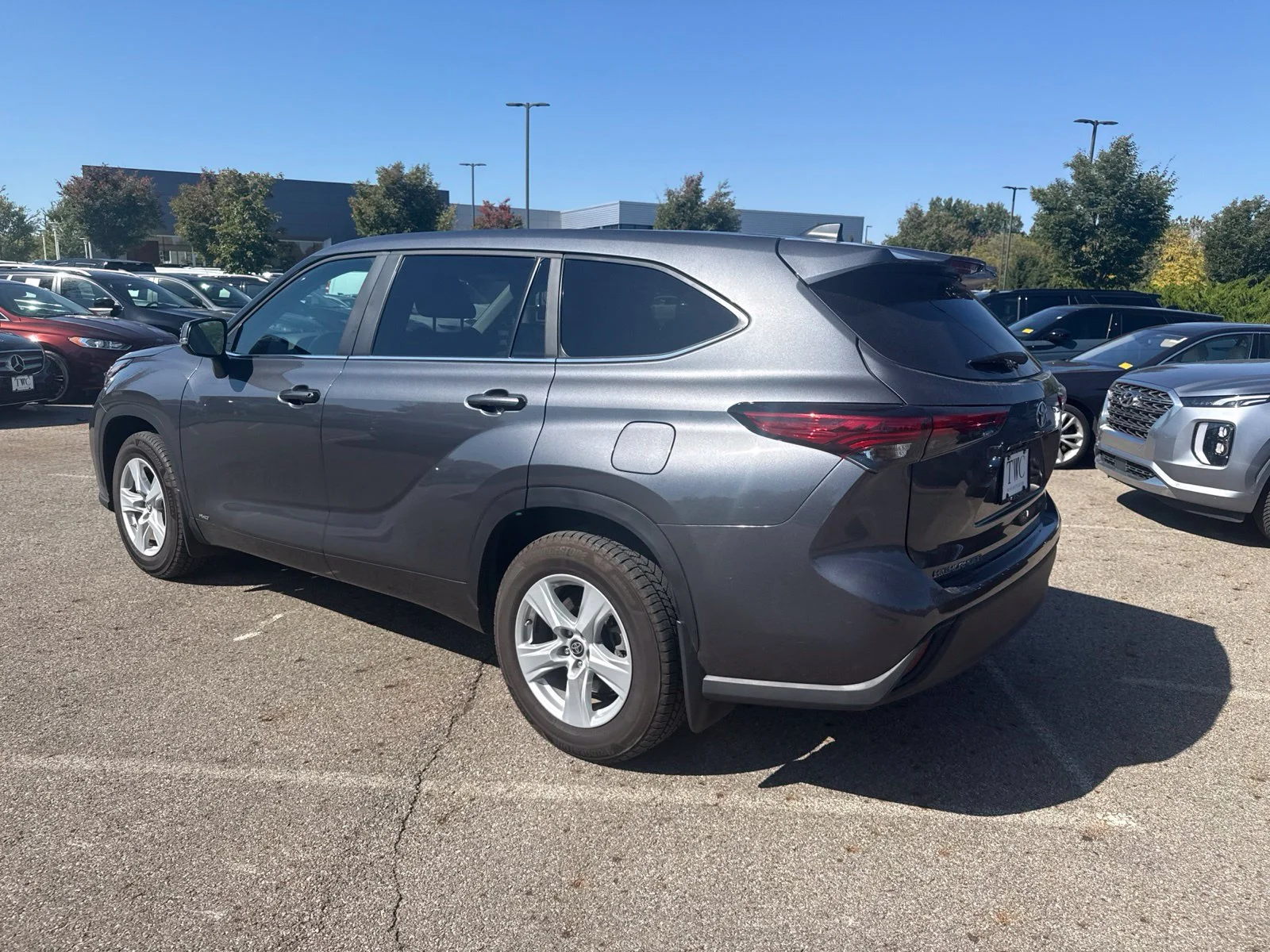 Used 2023 Gray Toyota  image 7