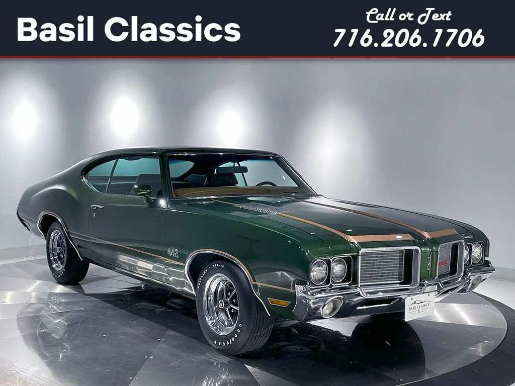 Used 1972  Oldsmobile  image 1
