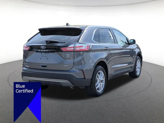 Used 2024 Gray Ford SEL image 3