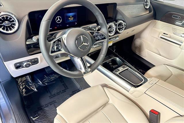 New 2026 Mountain Grey Metallic Mercedes-Benz GLA 250 image 39