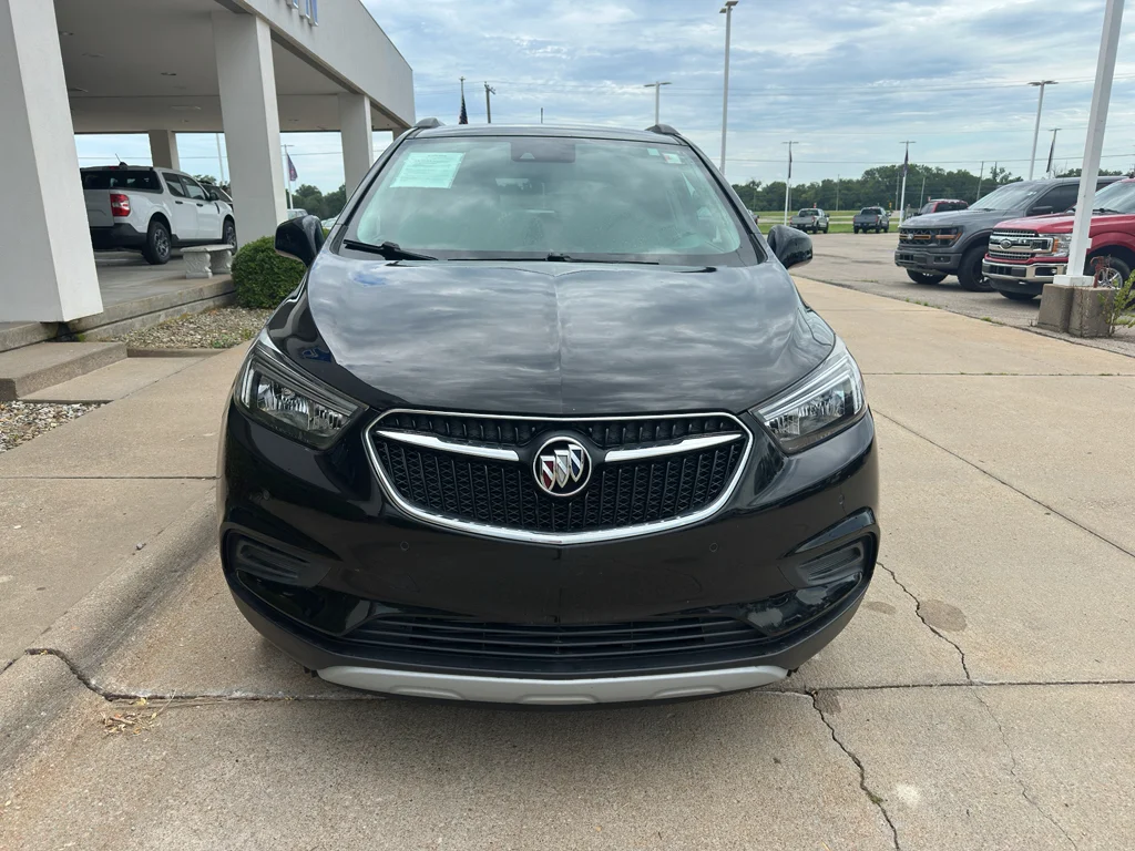Used 2021 Ebony Twilight Metallic Buick Preferred image 31