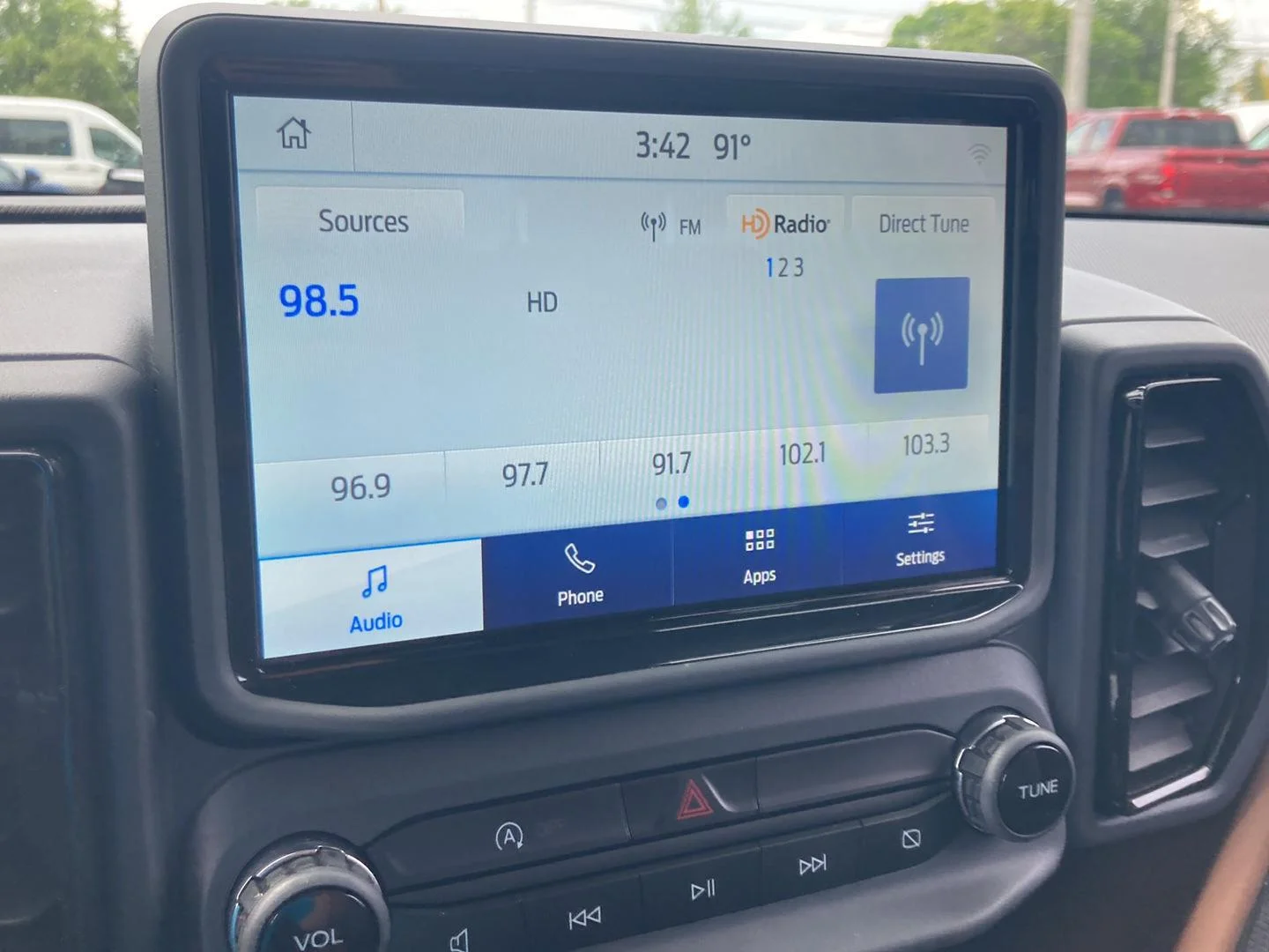Used 2021 Wh Ford Outer Banks image 14