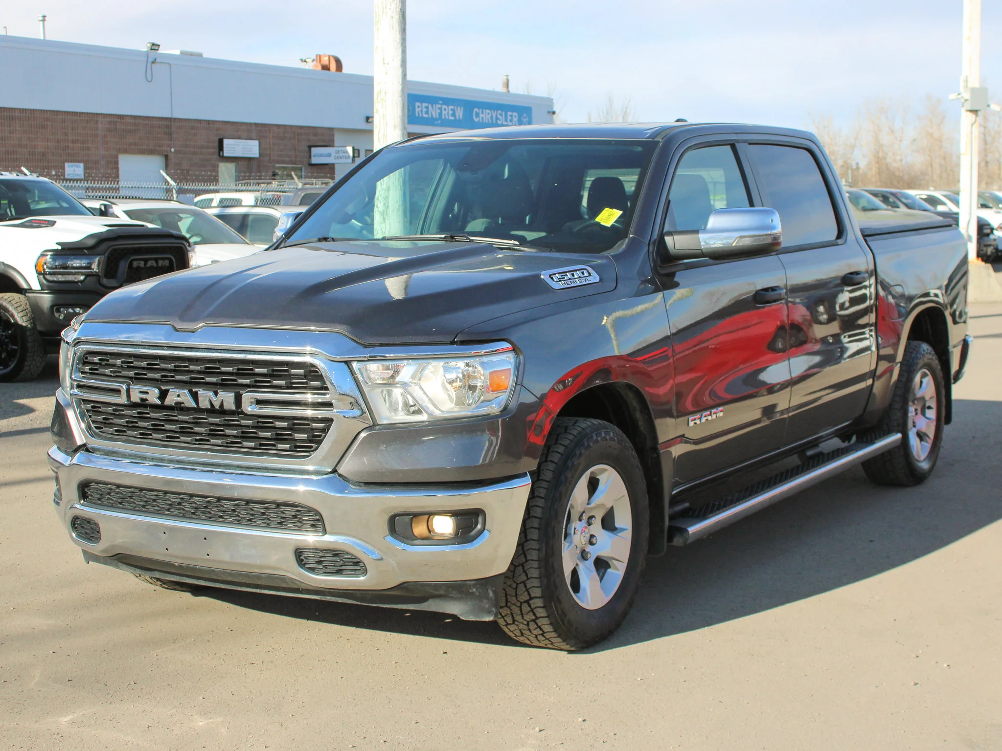 Certified Used 2023 Grey RAM Big Horn * No Accidents | Heated Seats | HEMI V8 | Apple CarPlay | Tonneau Cover image 12