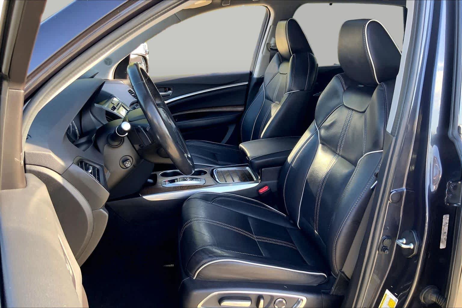 Used 2020 Gunmetal Metallic Acura with Advance Package image 8