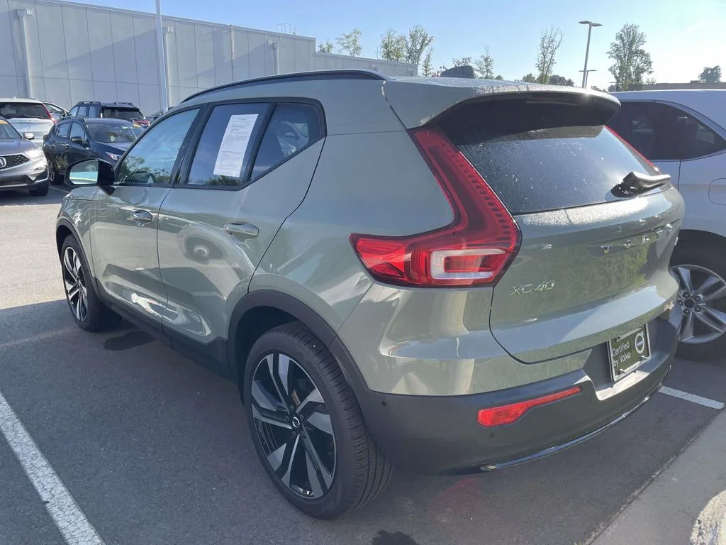Used 2025 Sage Green Metallic Volvo Ultra Dark Theme image 3