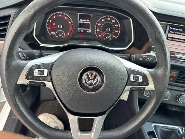Used 2021 Pure White Volkswagen S image 20