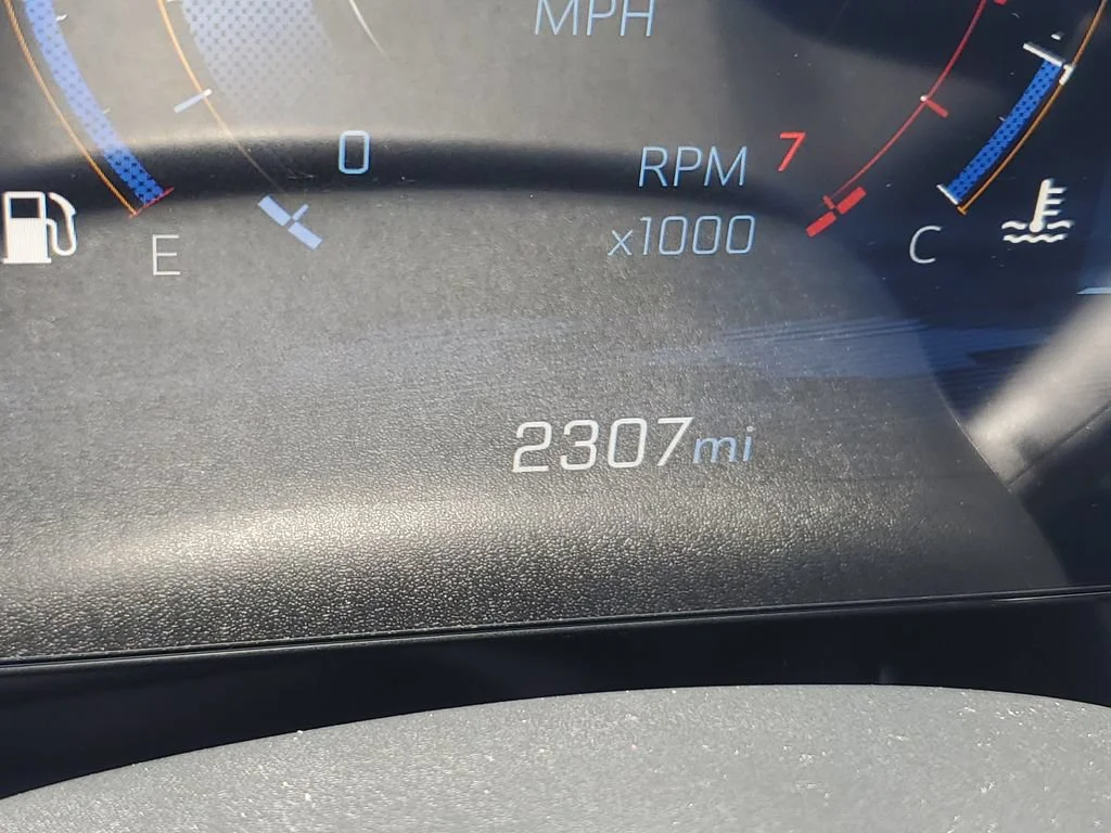 Used 2026 Summit White Chevrolet LT image 31