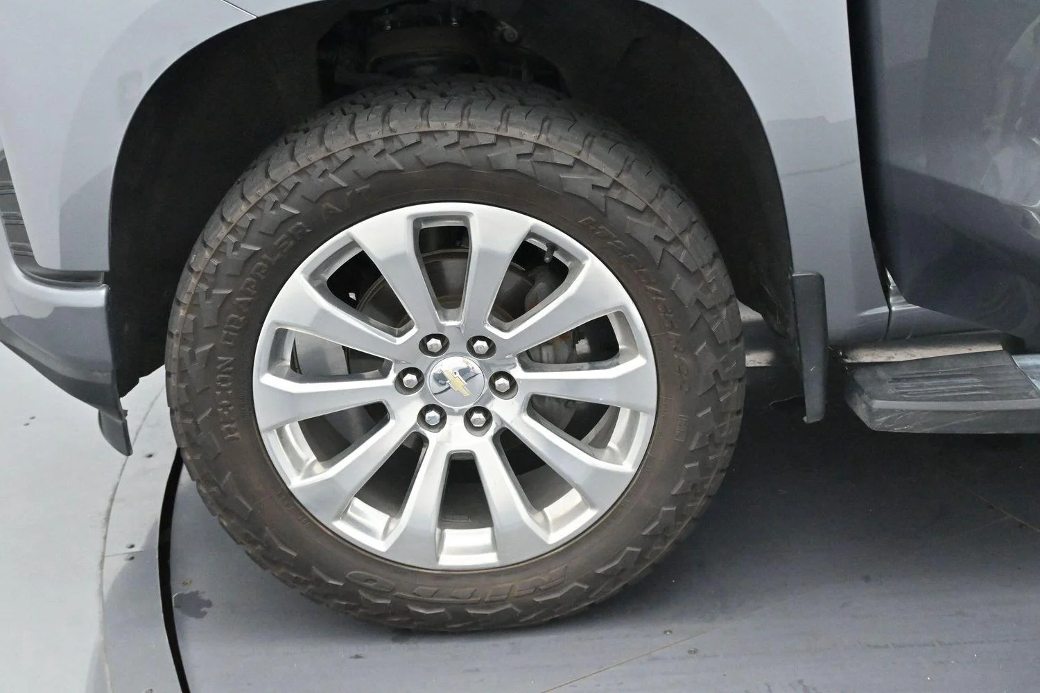 Used 2019 Satin Steel Metallic Chevrolet High Country image 39