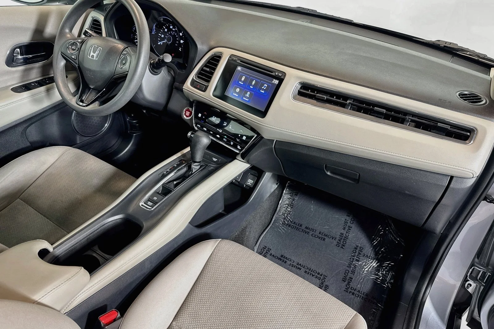 Used 2018 Lunar Silver Metallic Honda EX image 27