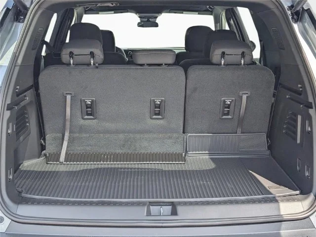 New 2026 Sterling Gray Metallic Chevrolet LT image 9