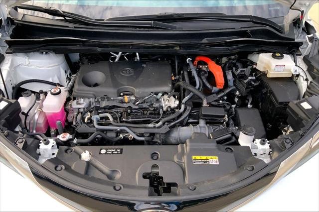 Certified Used 2024 WIND CHILL PEARL Toyota  image 30