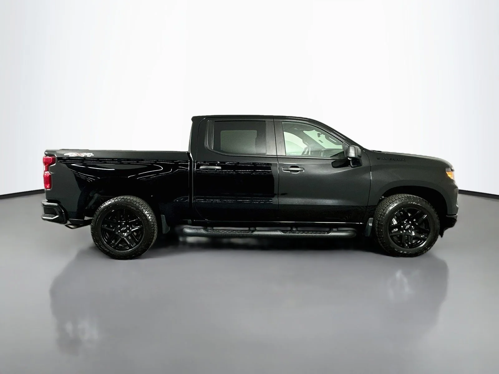 Used 2024 Black Chevrolet Custom image 9