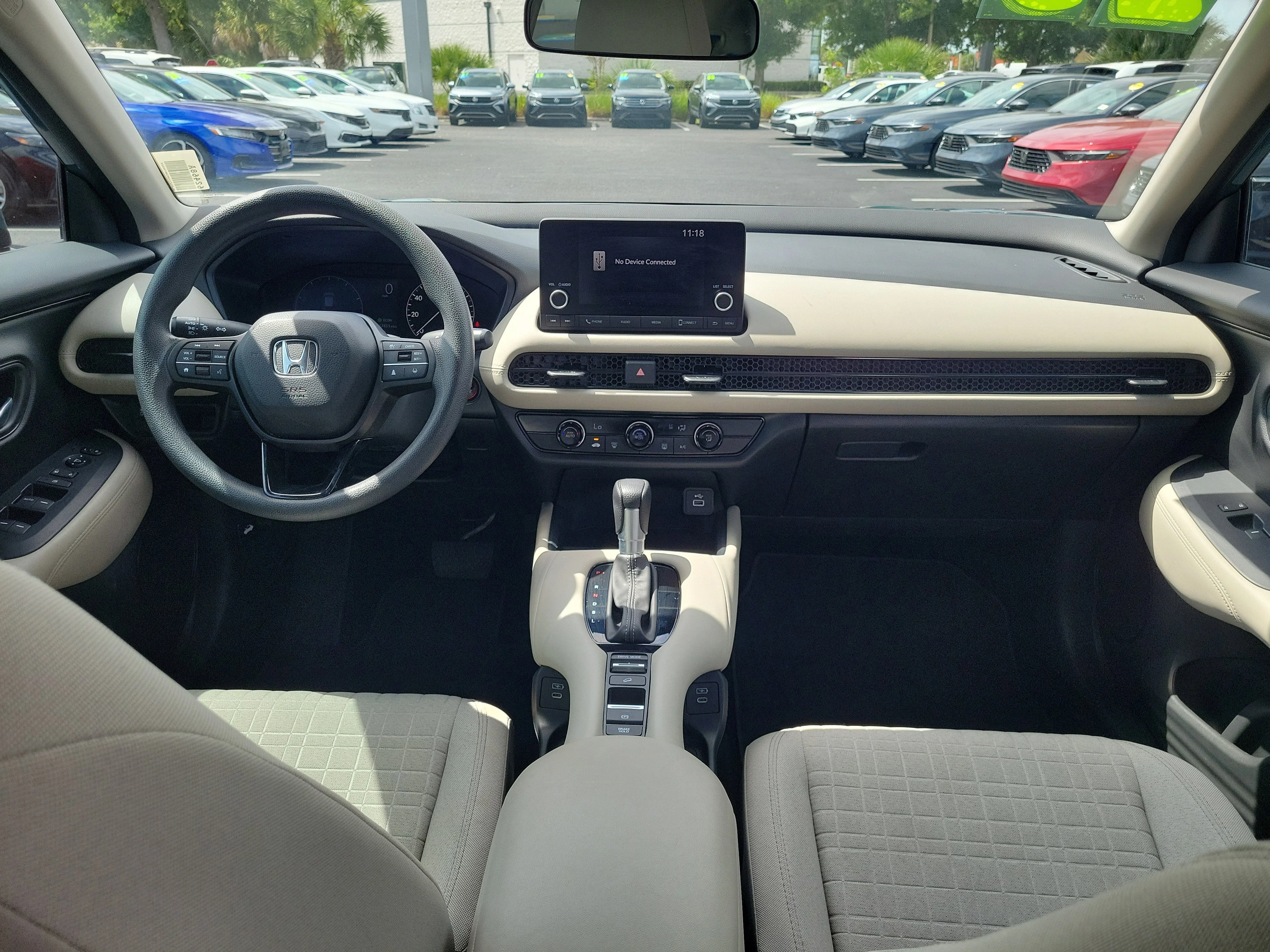 2025 Honda HR-V LX - Photo 39