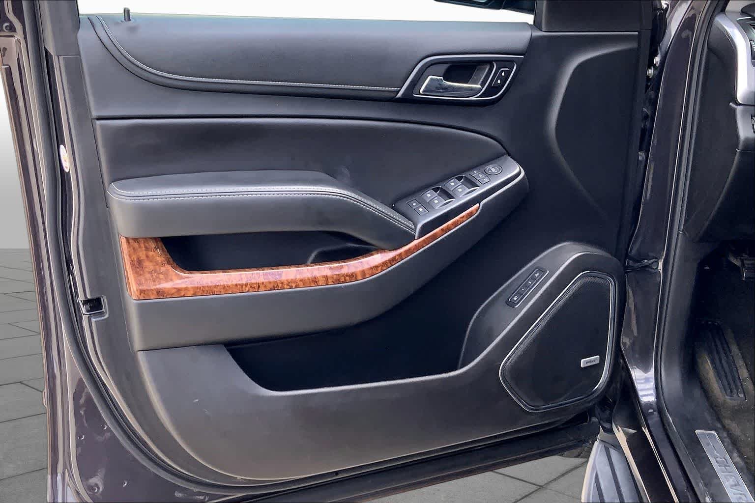 Used 2018 Tungsten Metallic Chevrolet Premier image 20