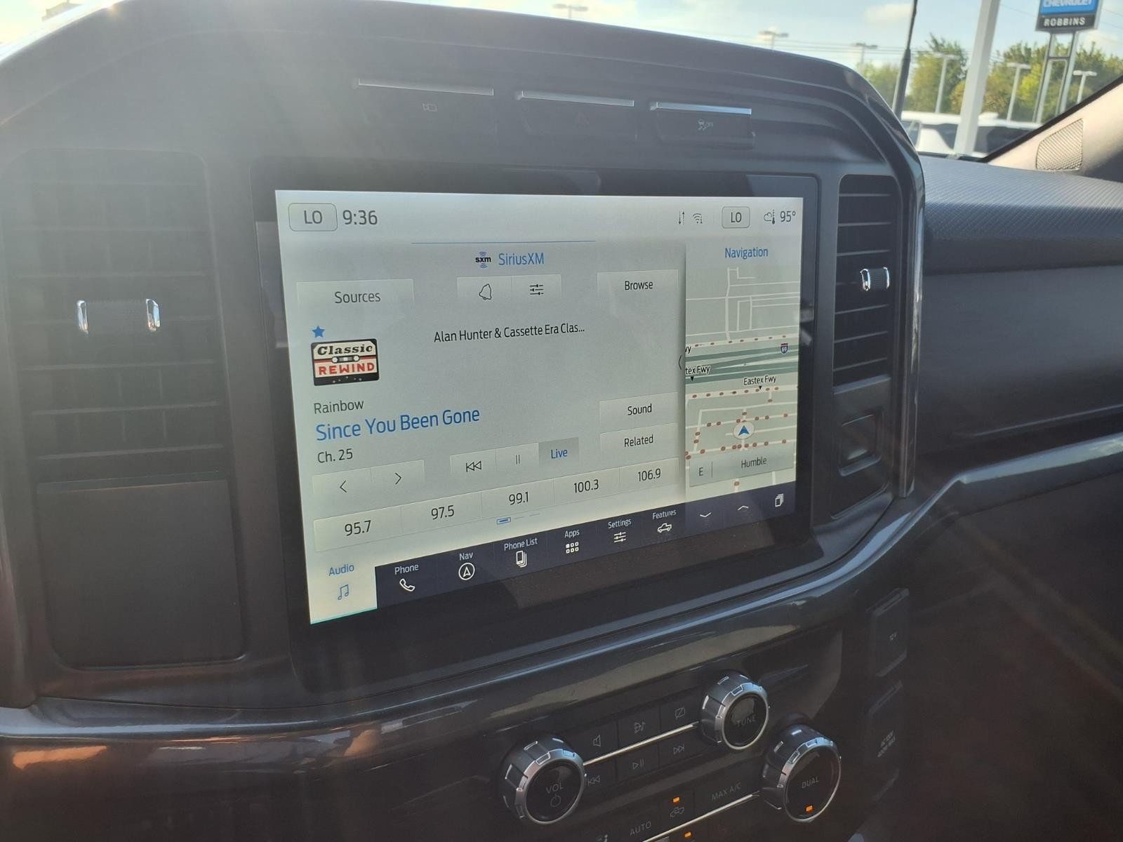 2023 Ford F-150 XLT - Photo 21