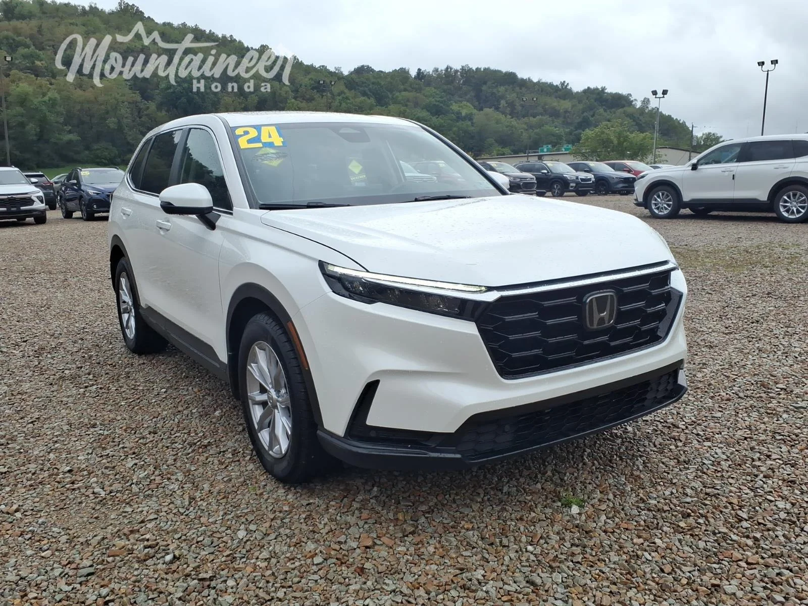 Used 2024 Platinum White Pearl Honda  image 3