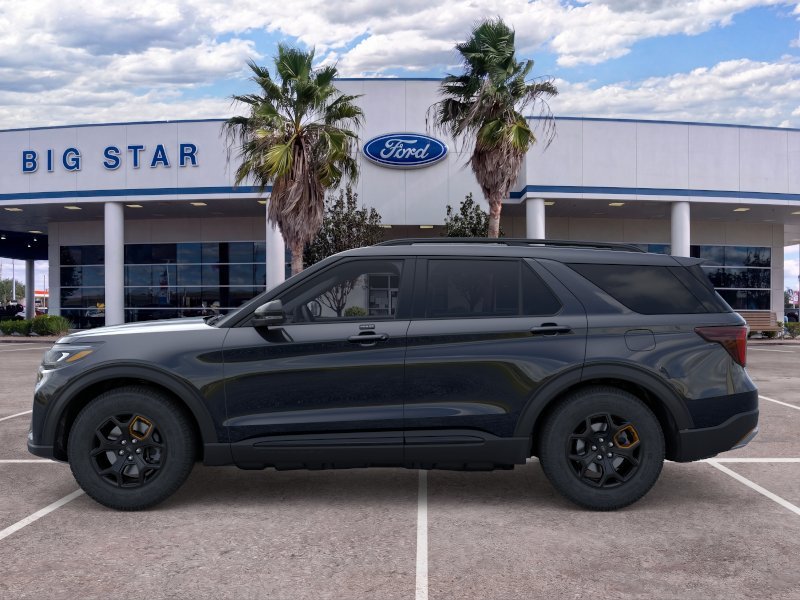 New 2026 Agate Black Metallic Ford Tremor® image 3
