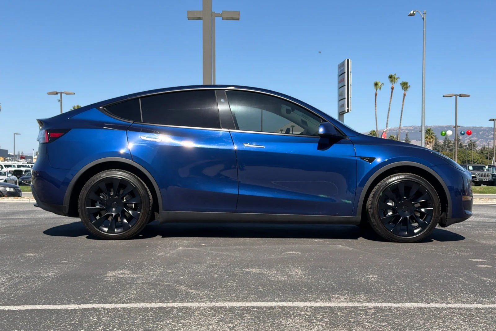 Used 2023 Blue Tesla Long Range image 3