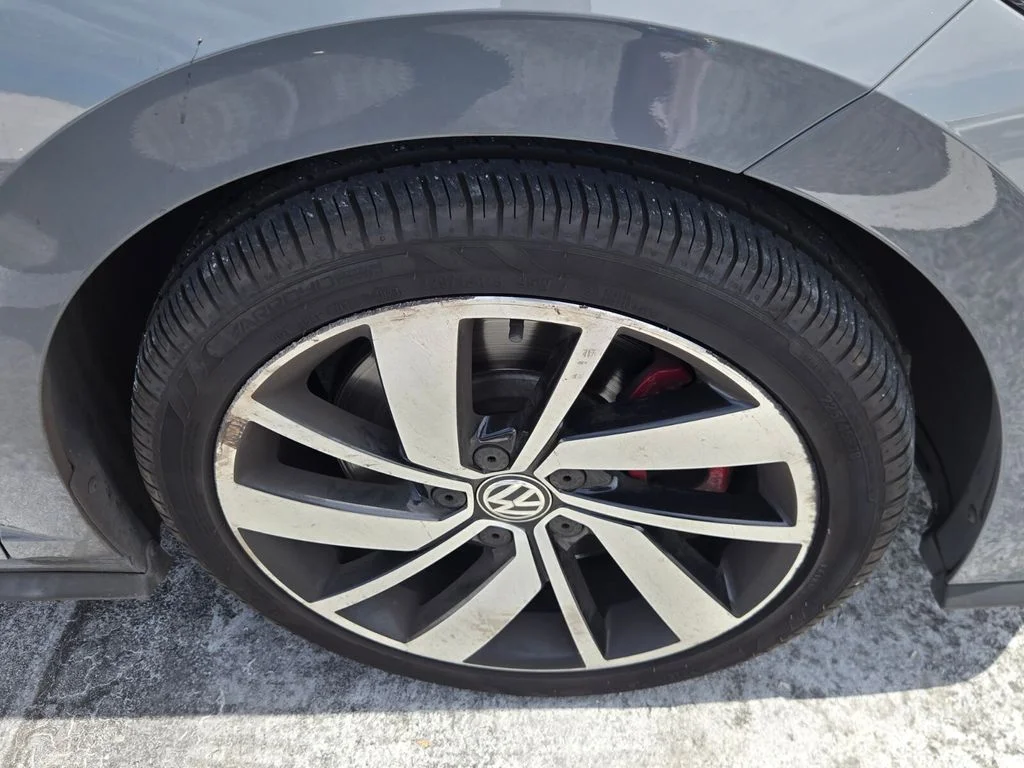 Used 2020 Gray Volkswagen 2.0T S image 5